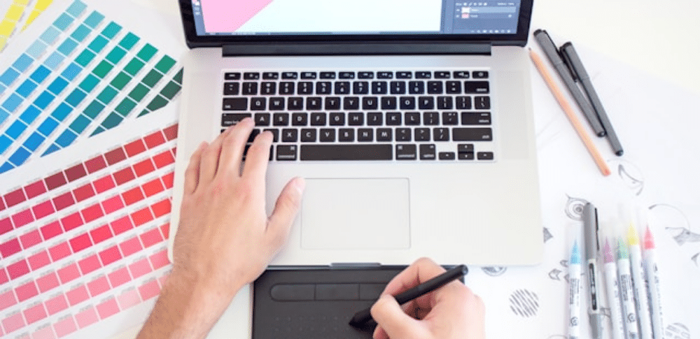 デザイン初心者でもできる!フライヤー作成のコツ