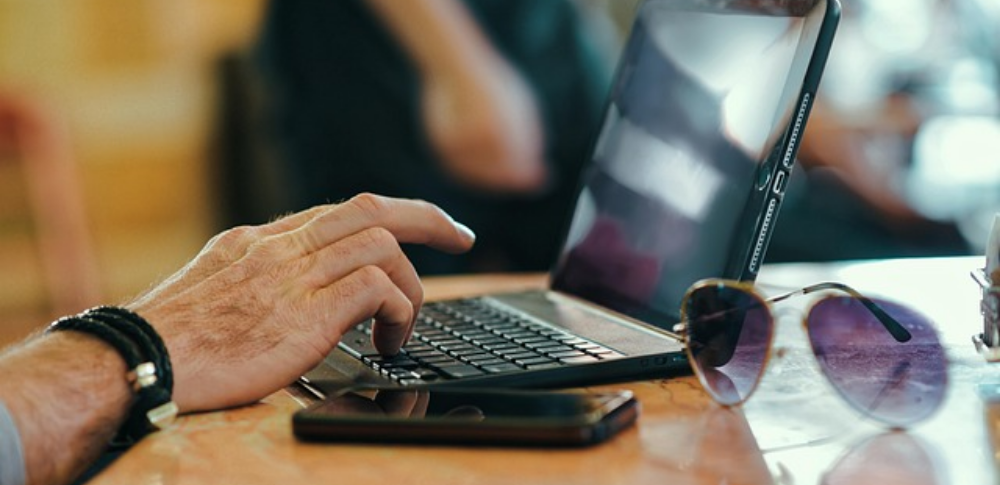 ロゴ制作会社に依頼する5つのメリット